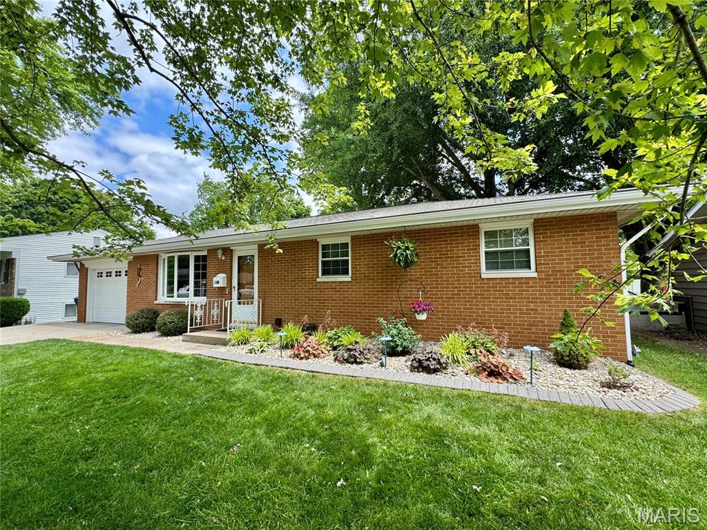 1108 Ridge Avenue Collinsville, IL 62234 - Photo 9 of 64 Gallery Image 9