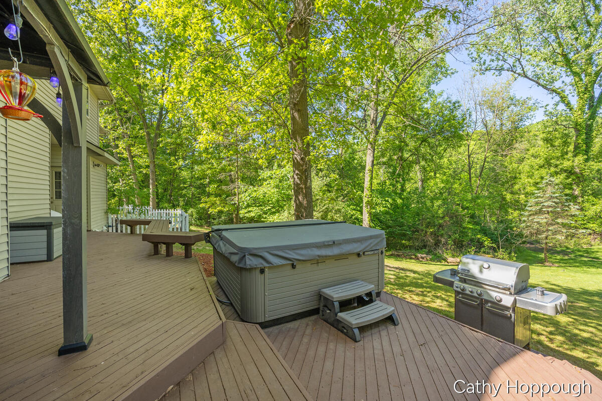 470 Caroline Street Ionia, MI 48846 - Photo 47 of 69 470-Caroline_047