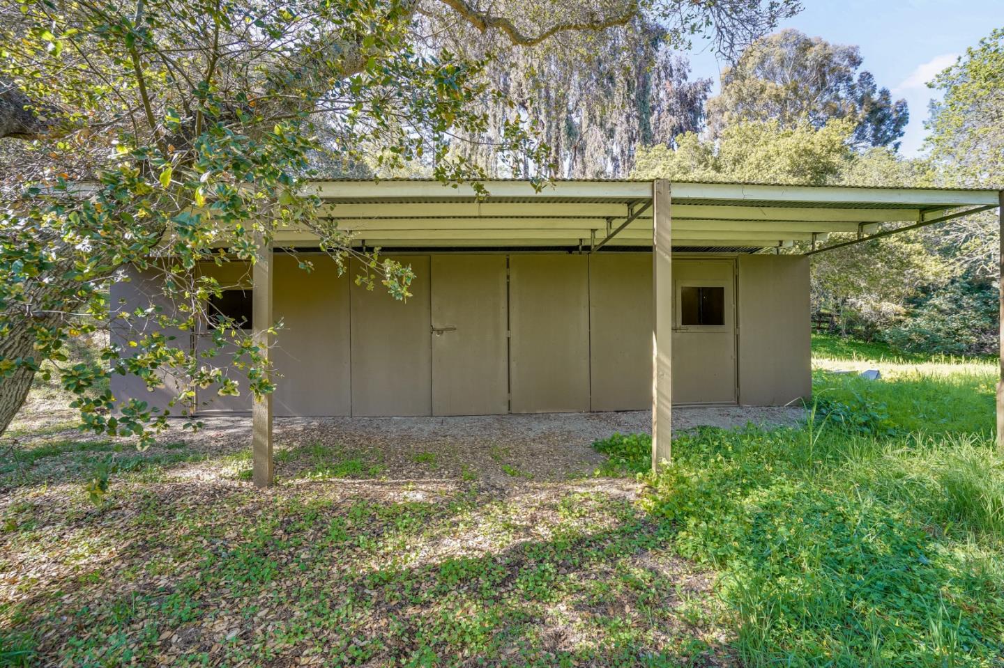 540 Moore Road Woodside, CA 94062 - Photo 14 of 85