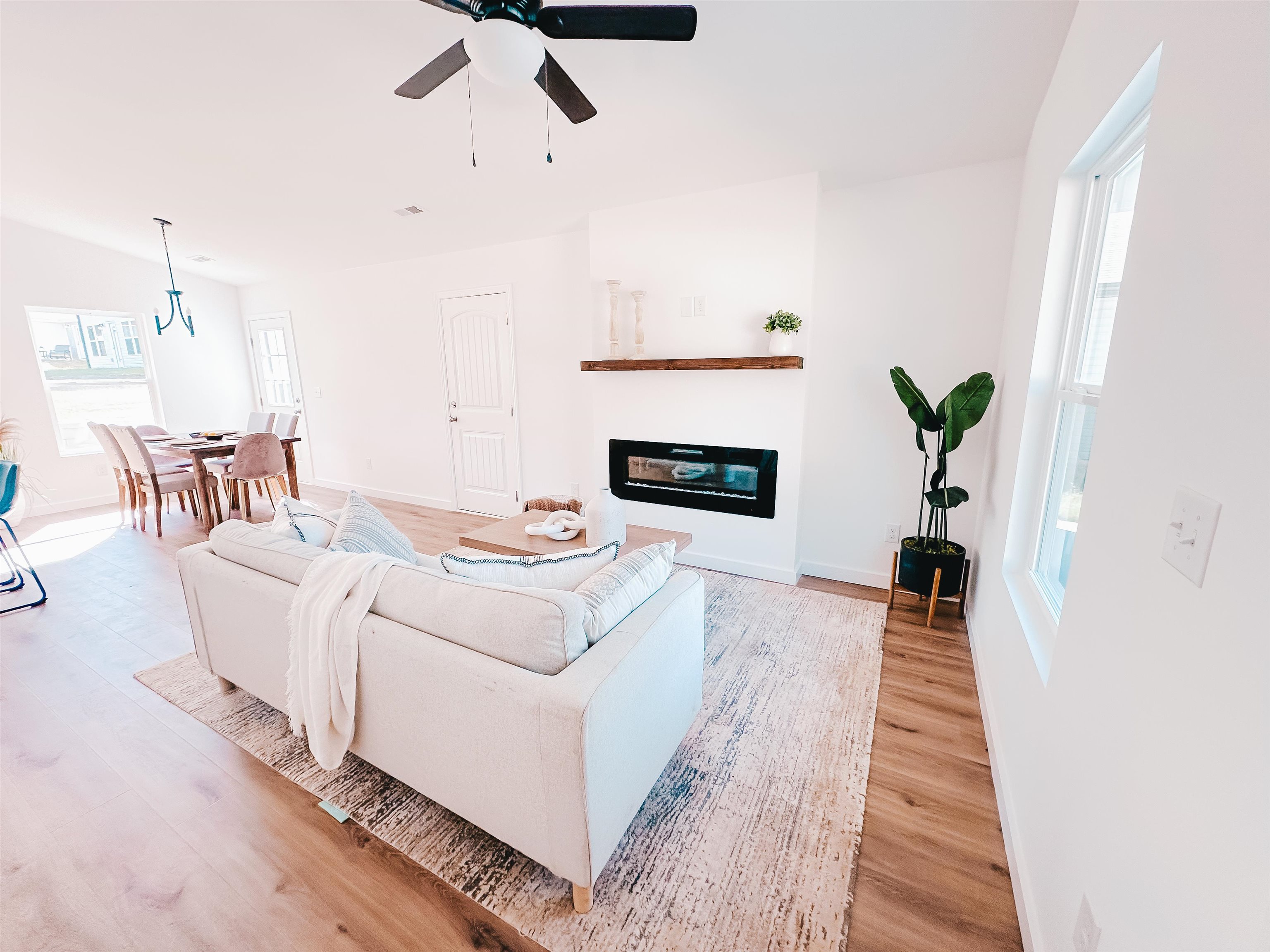 380 Edgefield Street Chesnee, SC 29323 - Photo 3 of 12