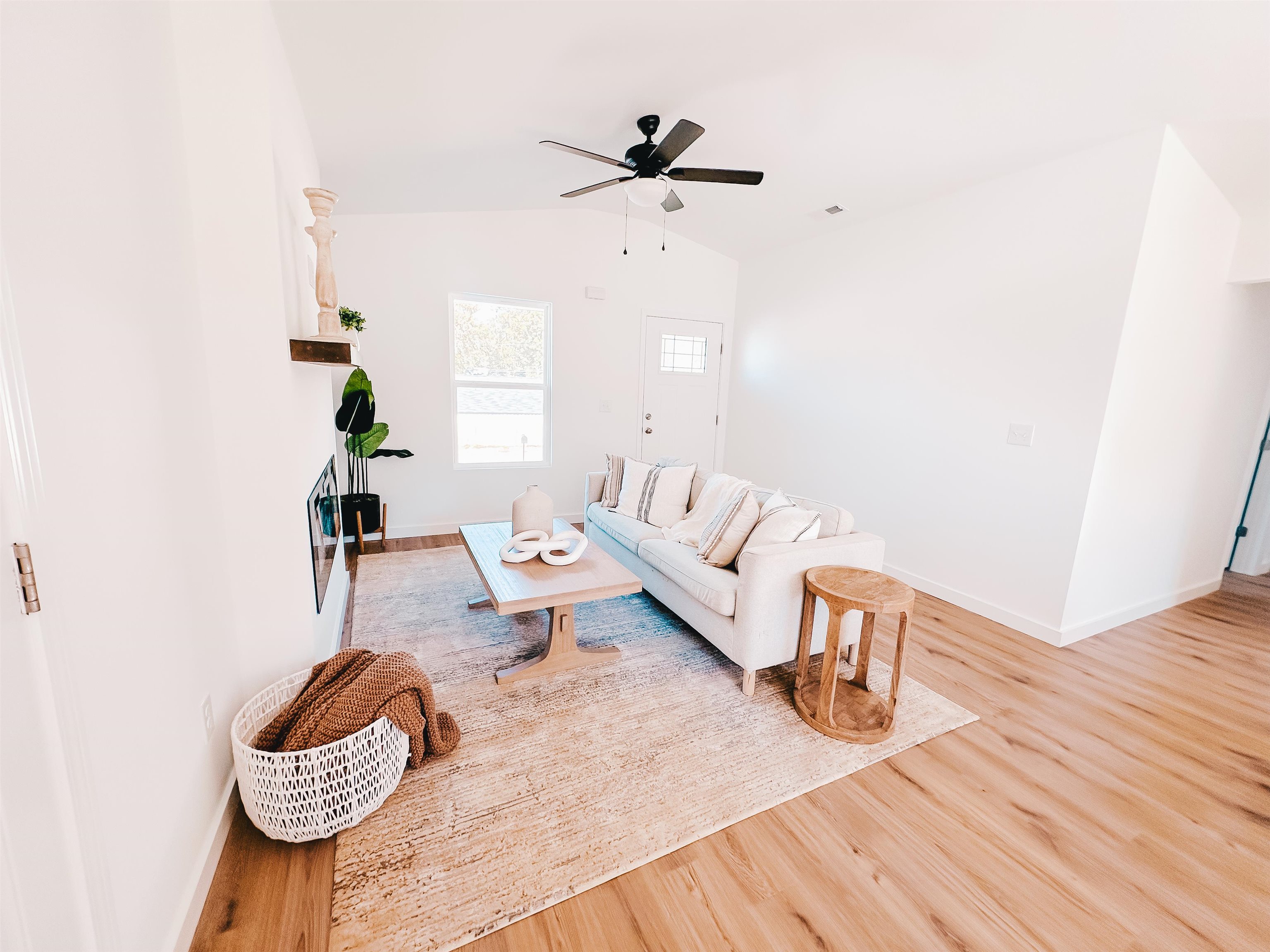 380 Edgefield Street Chesnee, SC 29323 - Photo 4 of 12