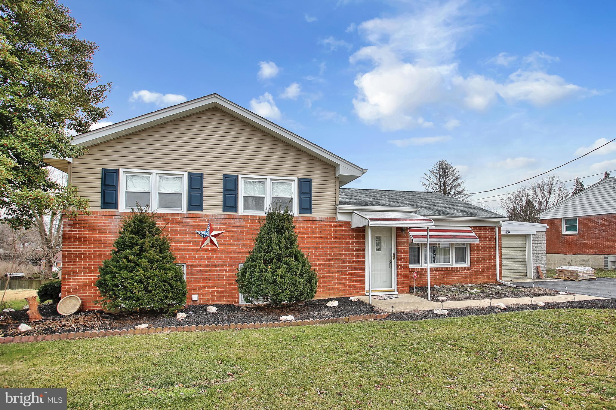 32 Slate Ridge Drive York, PA 17408 - Photo 2 of 35
