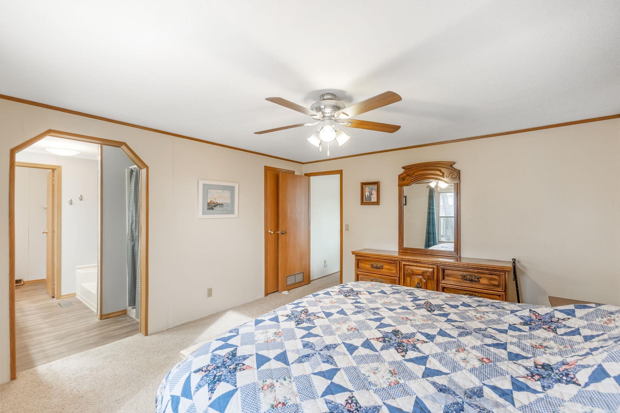 1239 Fulton Street Waterloo, IA 50707 - Photo 20 of 33 Gallery Image 20