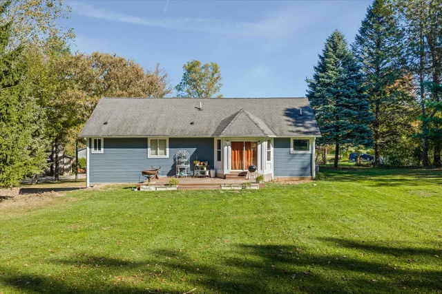 $269,000 | 2630 Julie Drive, Columbiaville, MI 48421