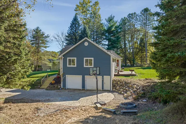 $269,000 | 2630 Julie Drive, Columbiaville, MI 48421