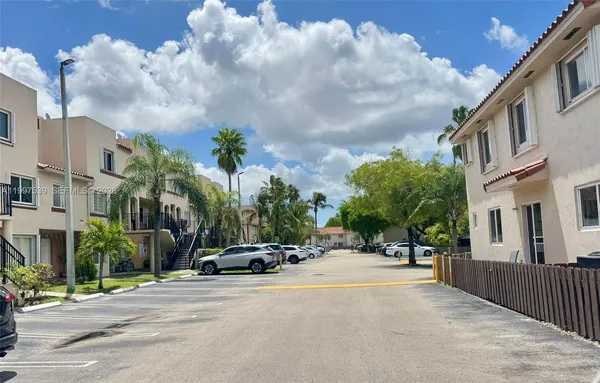 $2,700 | 511 Northwest 82nd Avenue, Unit 407, Miami, FL 33126