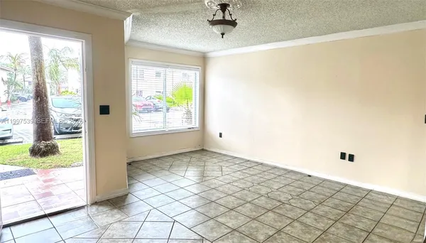 $2,700 | 511 Northwest 82nd Avenue, Unit 407, Miami, FL 33126