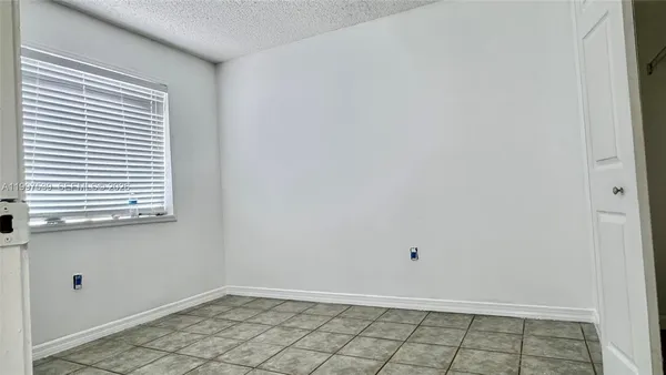 $2,700 | 511 Northwest 82nd Avenue, Unit 407, Miami, FL 33126