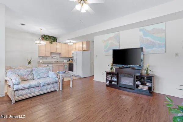 $175,000 | 8122 Fairway Villa Drive, Unit 22, Gautier, MS 39553