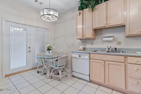 $175,000 | 8122 Fairway Villa Drive, Unit 22, Gautier, MS 39553