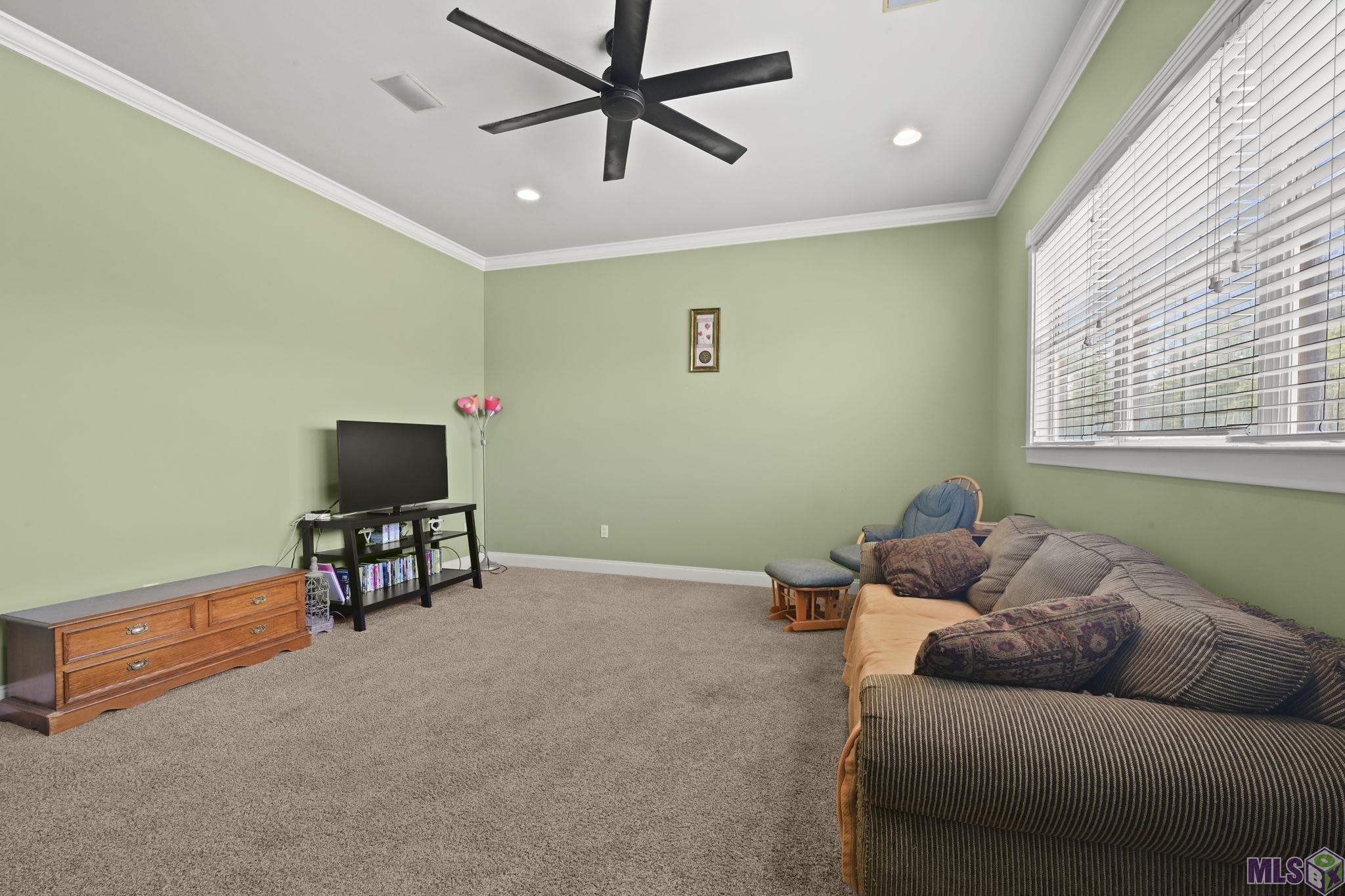 16924 Sunset Point Court Baton Rouge, LA 70816 - Photo 20 of 37