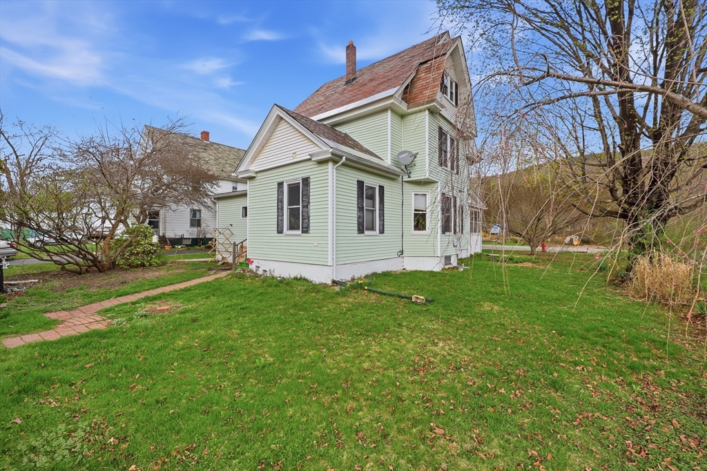 84 Middlefield Road Chester, MA 01011 - Photo 3 of 36 Gallery Image 3
