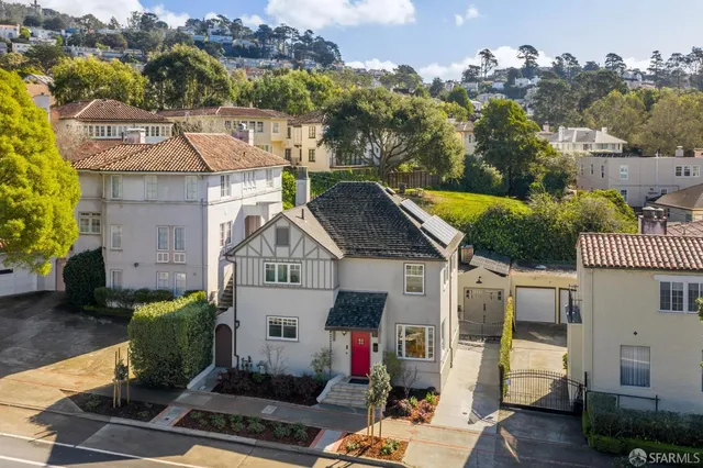 $2,595,000 | 1435 Portola Drive, San Francisco, CA 94127