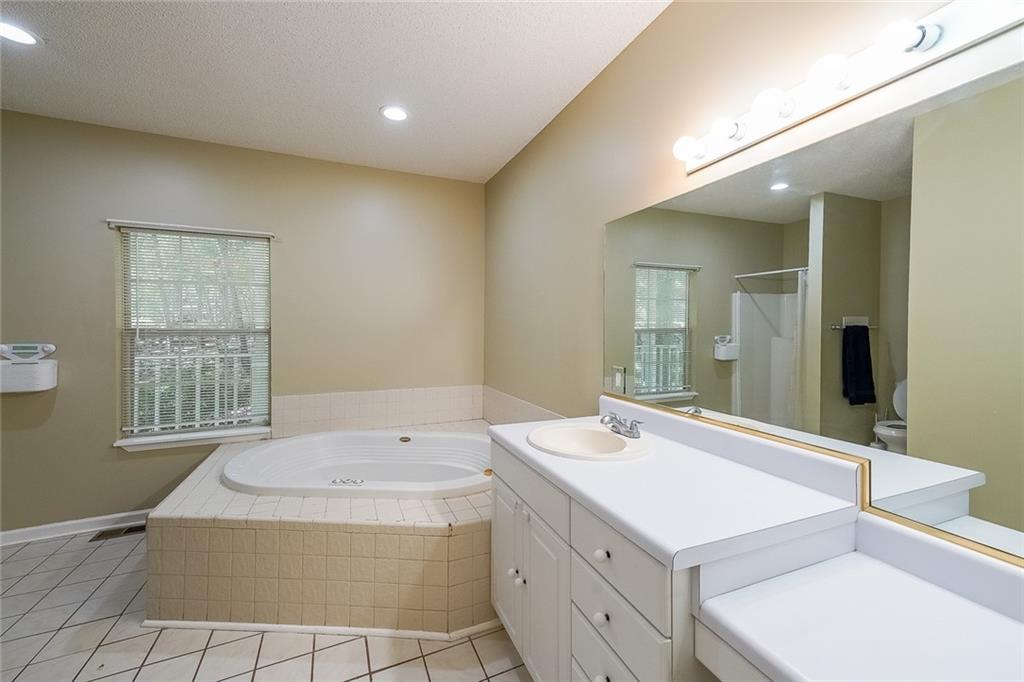 6554 Fox Run Winston, GA 30187 - Photo 13 of 38