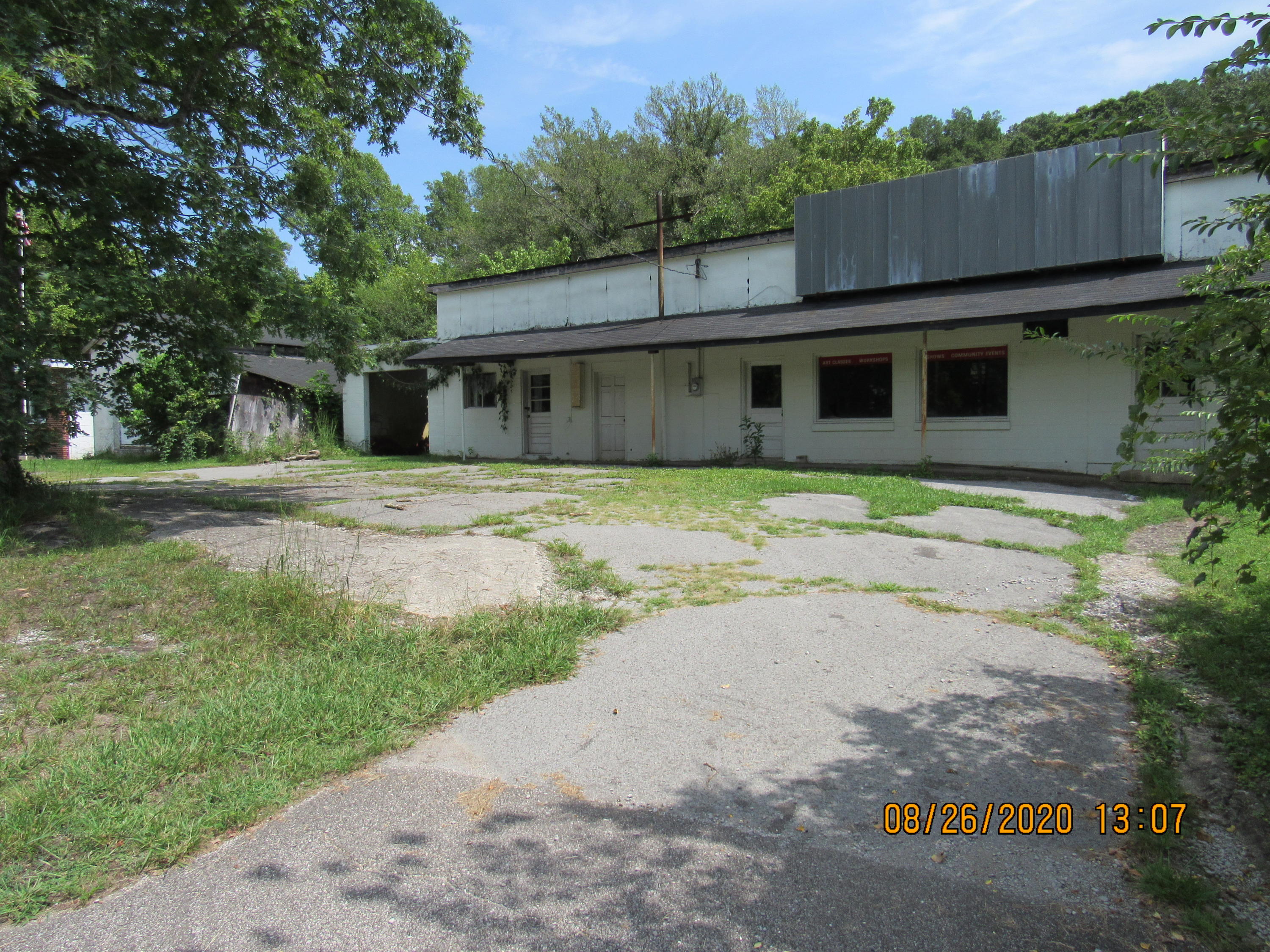 Spring Street Lancing, TN 37770 - Photo 4 of 19 IMG_2738