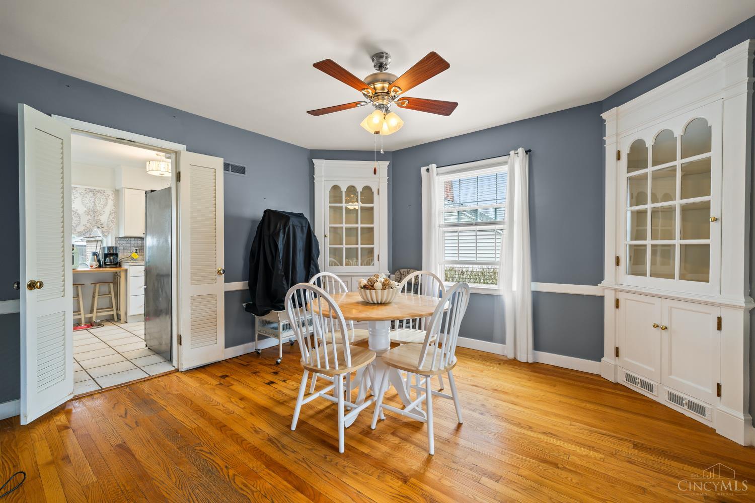 Formal dining room