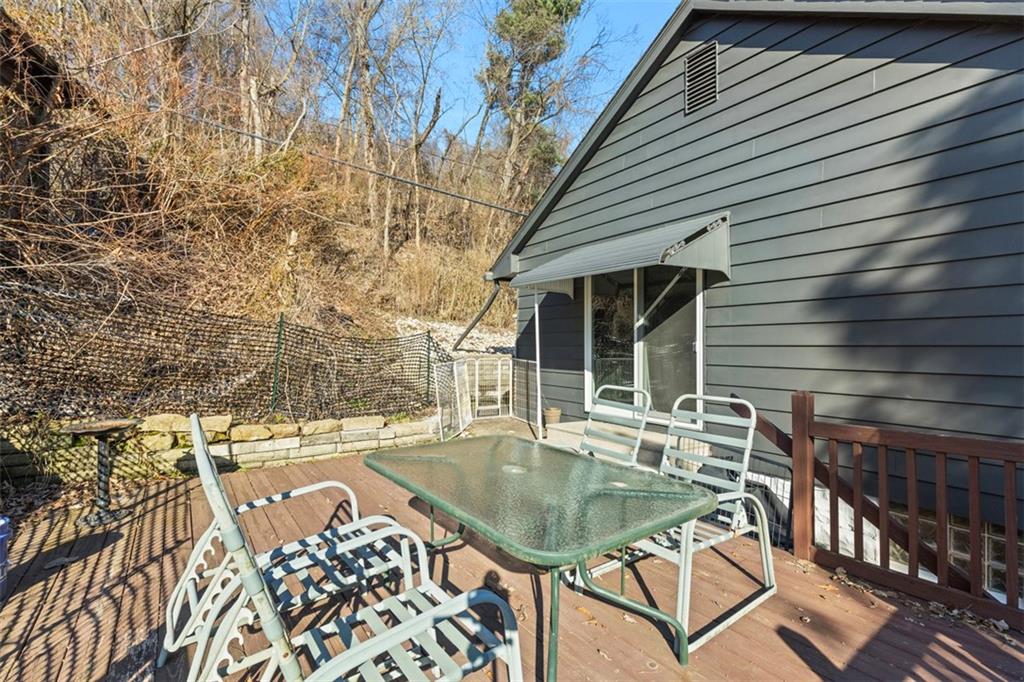 2219 Hill Road South Heights, PA 15081 - Photo 29 of 34 a backyard of a house with table and chairs