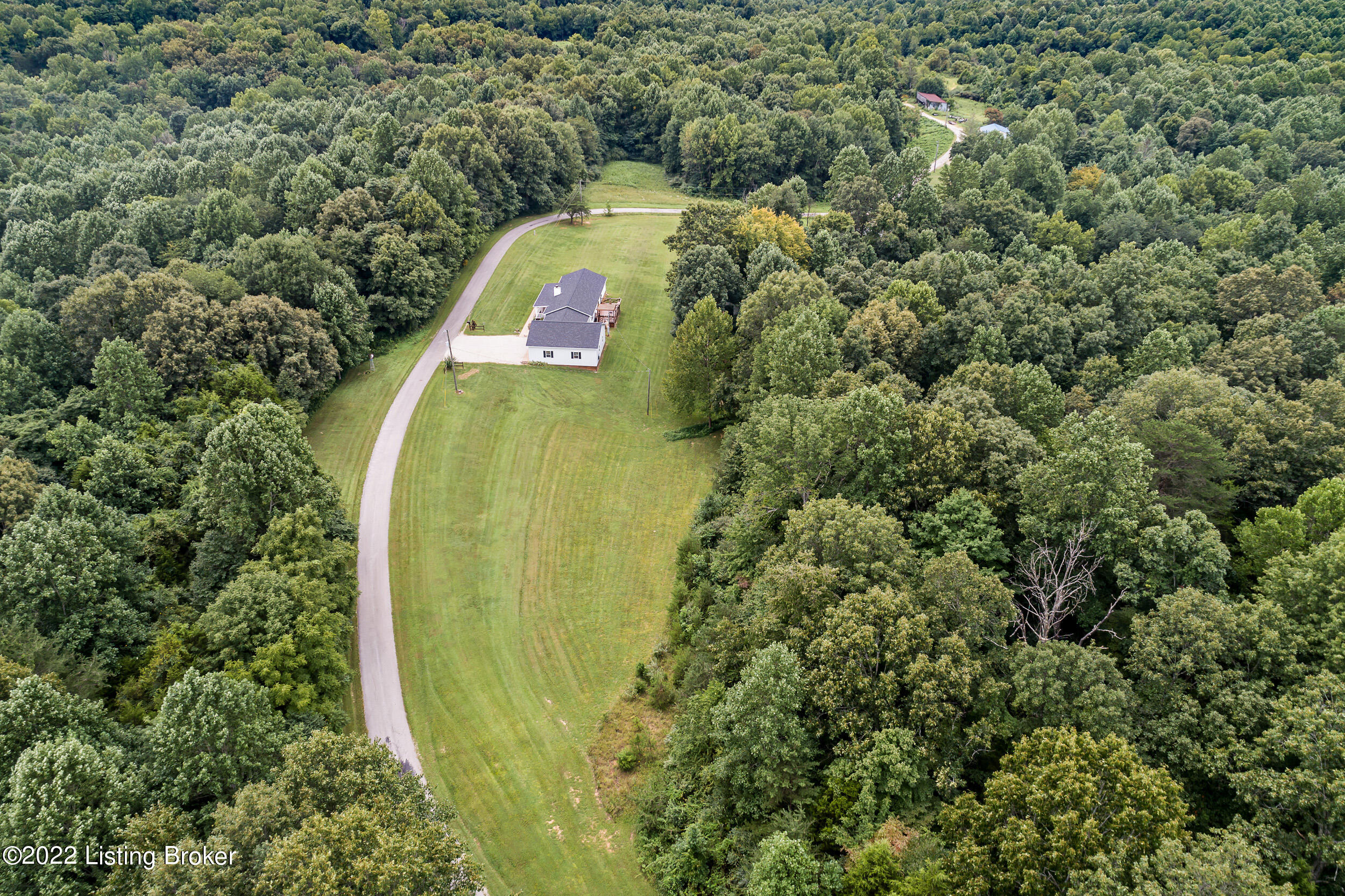 400 Earnest Chaudion Road Magnolia, KY 42757 - Photo 8 of 39 400ErnestChadouin-4