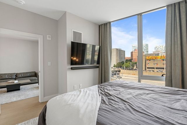 $1,060,000 | 100 Shawmut Avenue, Unit 308, Boston, MA 02118