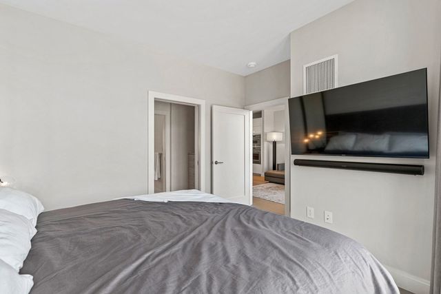 $1,060,000 | 100 Shawmut Avenue, Unit 308, Boston, MA 02118