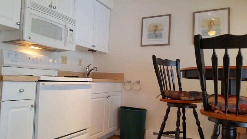 1762 Post Road, Unit 127 Wells, ME 04090 - Photo 5 of 19 Fully Equipped Kitchen