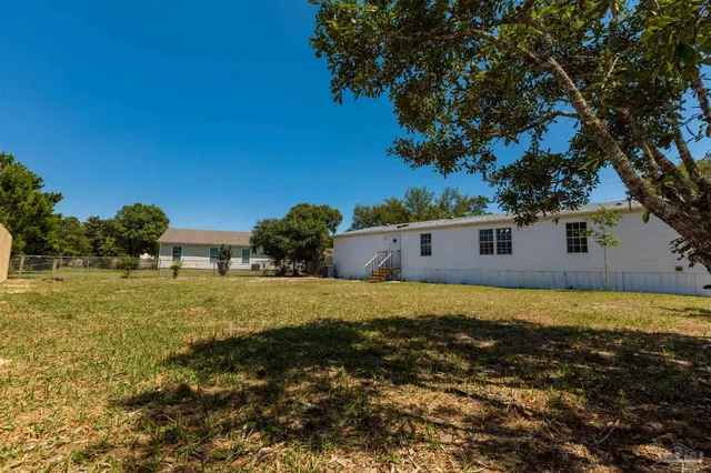 $1,695 | 5816 Congress Court, Gulf Breeze, FL 32563