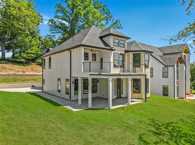 $569,000 | 25 Harbor Drive, Greenville, SC 29611