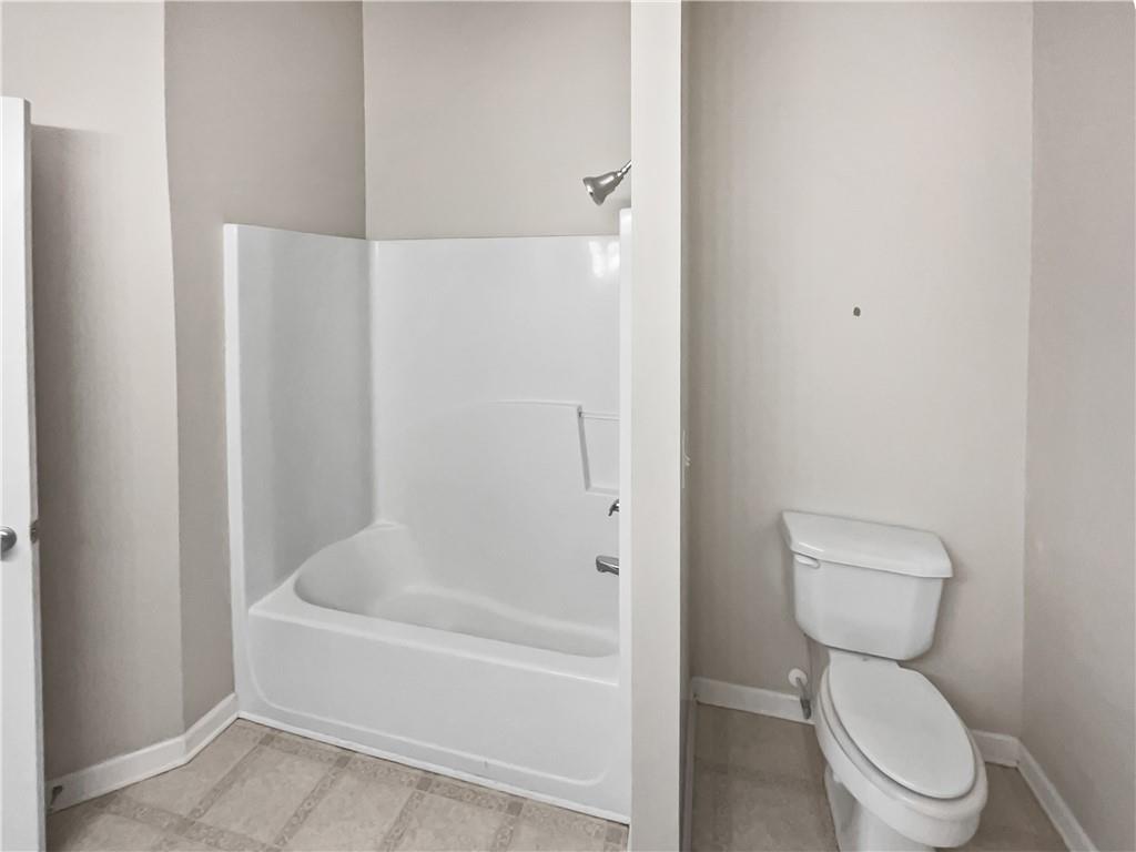 1394 Orchard Park Drive Stone Mountain, GA 30083 - Photo 11 of 20