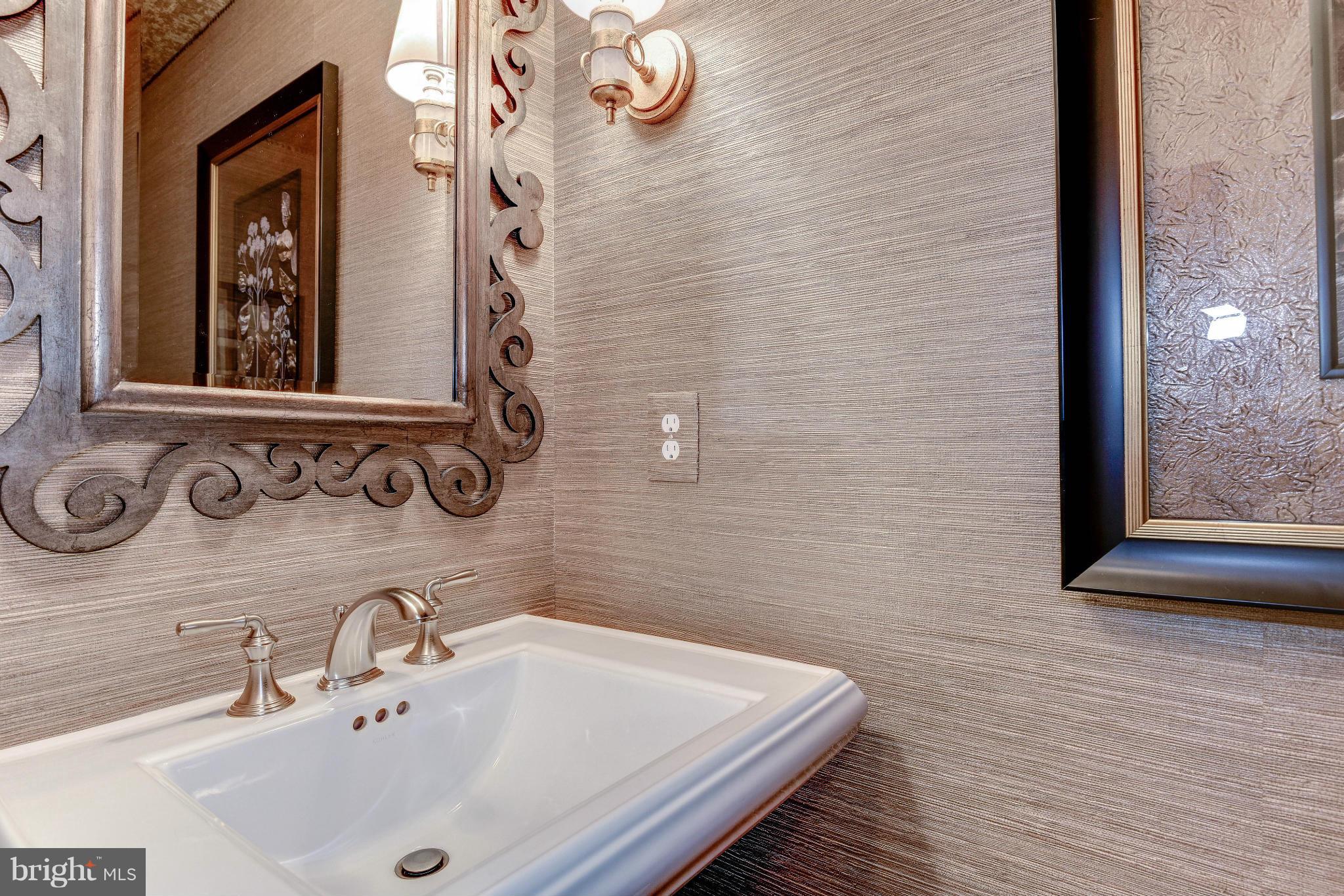 4530 Westhall Drive Washington, DC 20007 - Photo 8 of 27 Bath