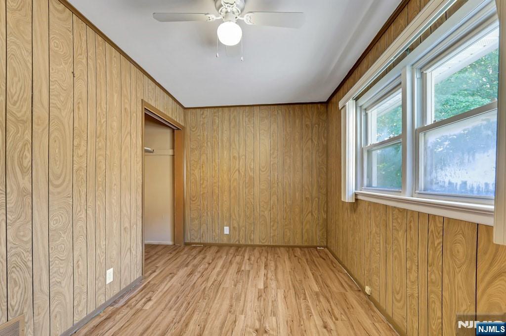 36 Benton Road Paramus, NJ 07652 - Photo 11 of 27