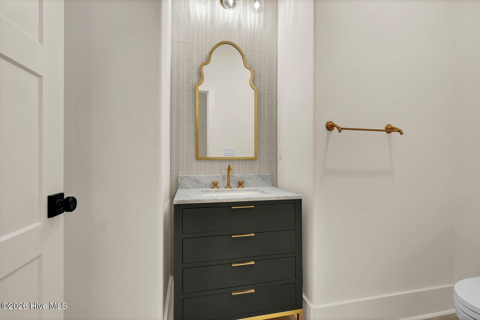 38 Reston Bluff Hampstead, NC 28443 - Photo 37 of 72 Half bathroom