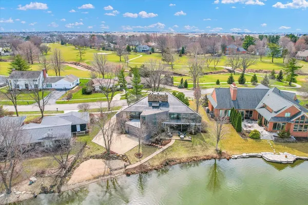 $574,900 | 4010 Clubhouse Drive, Champaign, IL 61822