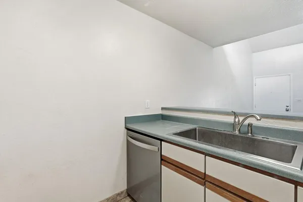 $1,675 | 1126 West Elliot Road, Unit 2046, Chandler, AZ 85224