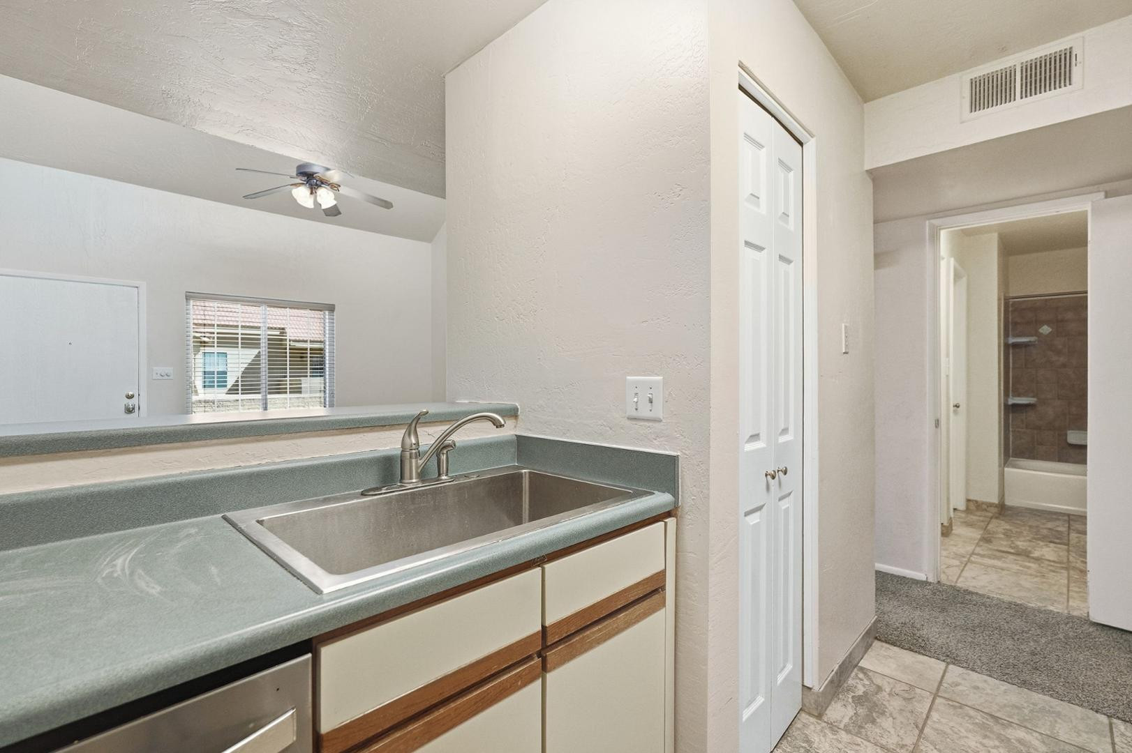 1126 West Elliot Road, Unit 2046 Chandler, AZ 85224 - Photo 7 of 24 Photo #7