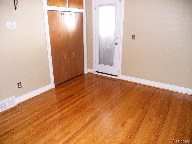 9723 Rosedale Boulevard Allen Park, MI 48101 - Photo 10 of 33 Bedroom 1.JPG