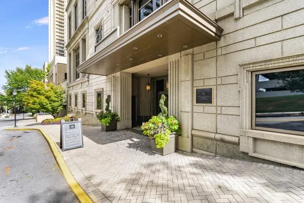 $13,000 | 3376 Peachtree Road Northeast, Unit 33A, Atlanta, GA 30326