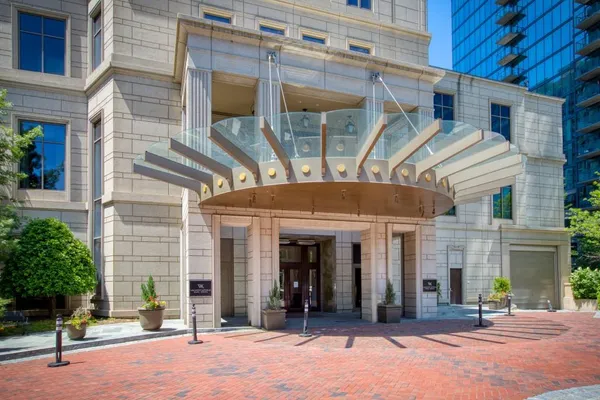 $13,000 | 3376 Peachtree Road Northeast, Unit 33A, Atlanta, GA 30326