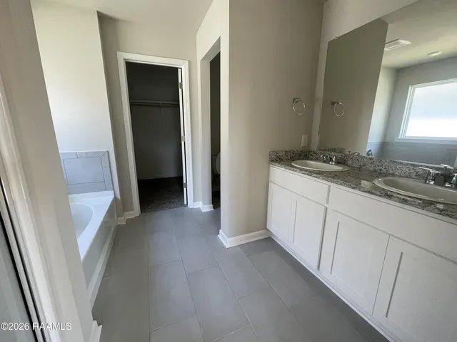 $250,500 | 9390 Garrett Road, Maurice, LA 70555