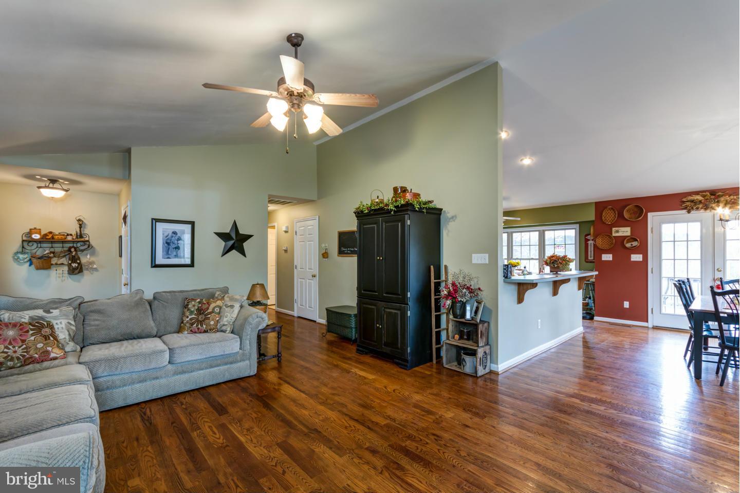 755 Cedar Grove Road Winchester, VA 22603 - Photo 11 of 30 Living Room