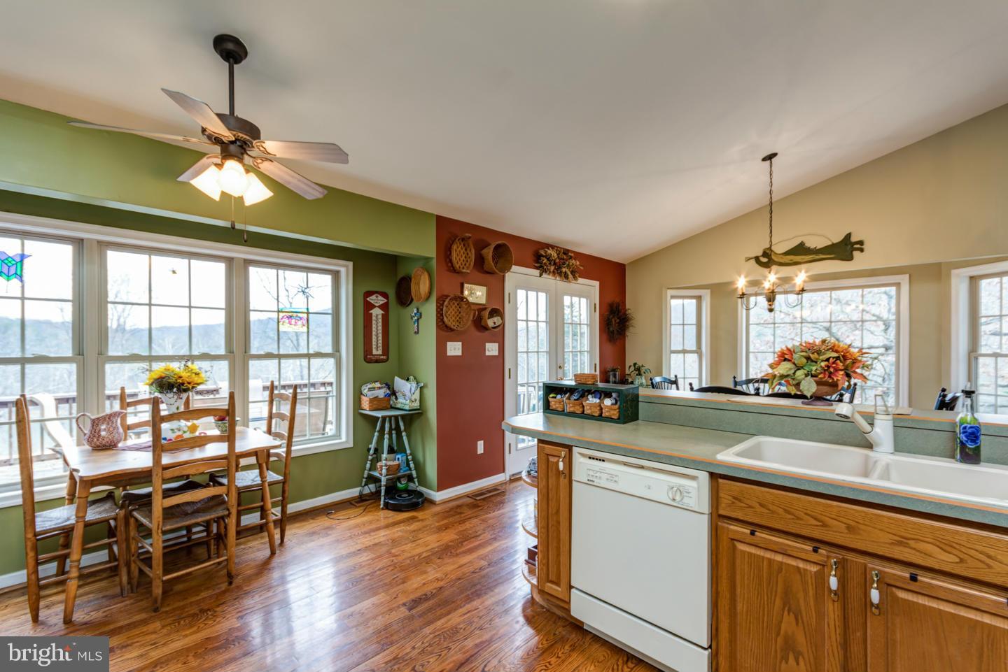 755 Cedar Grove Road Winchester, VA 22603 - Photo 16 of 30 Kitchen