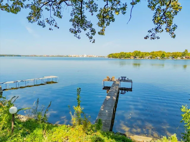 $1,850,000 | 1610 Waunona Way, Madison, WI 53713