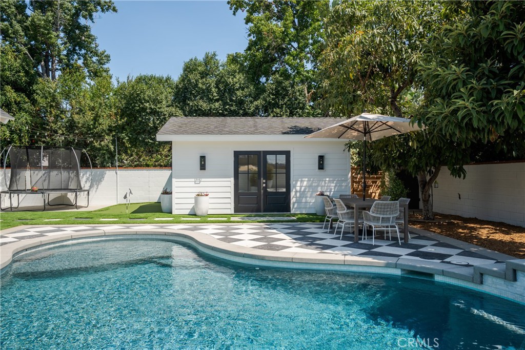 13822 Henstridge Circle Tustin, CA 92780 - Photo 51 of 61 a view of a house with backyard and sitting area