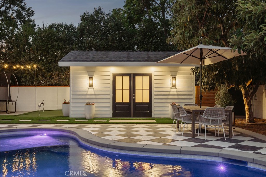 13822 Henstridge Circle Tustin, CA 92780 - Photo 8 of 61 a view of a house with backyard and sitting area