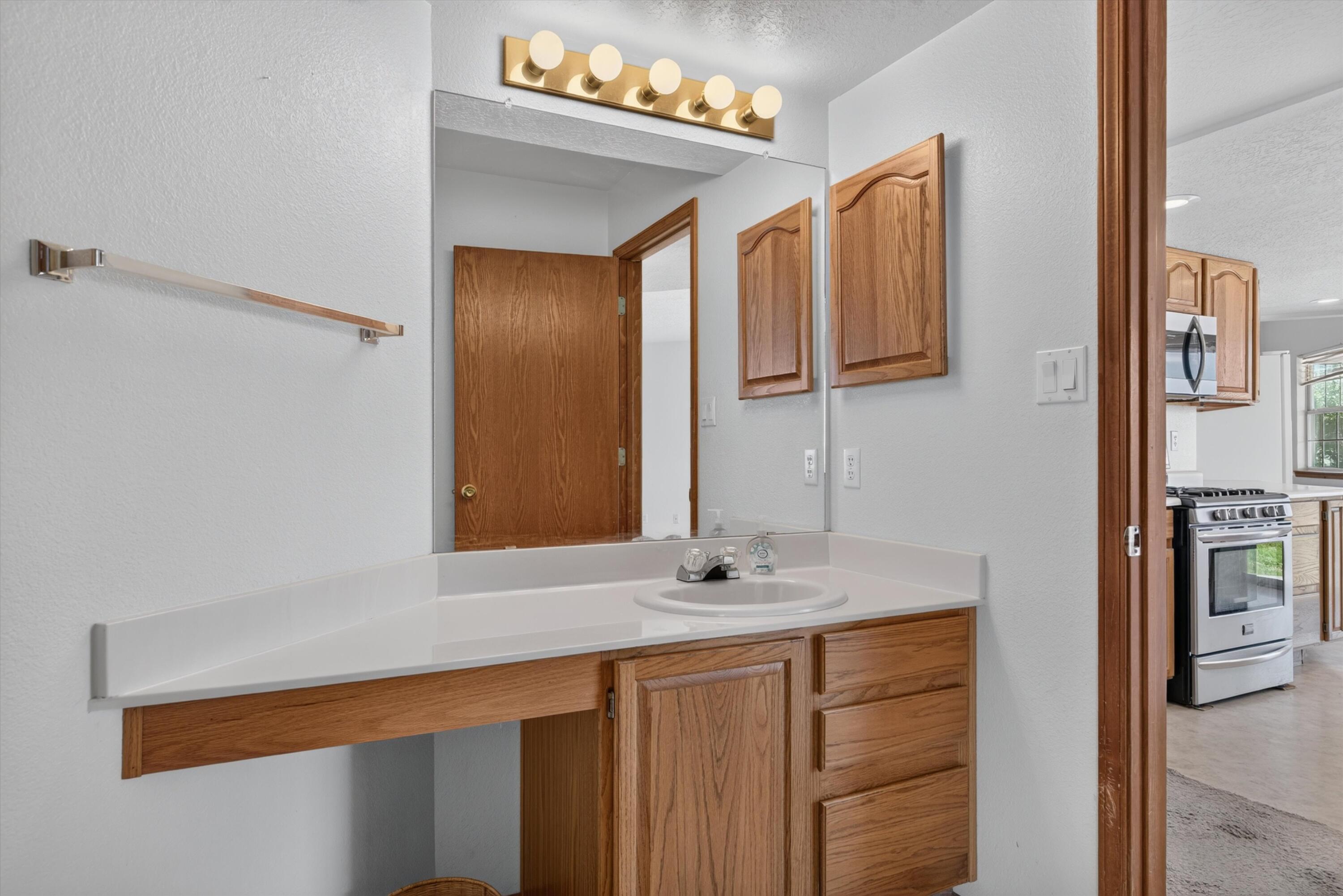 3233 Chandra Lane Southeast Rio Rancho, NM 87124 - Photo 32 of 72 Gallery Image 32