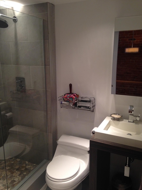 158 F Street, Unit 4 Boston, MA 02127 - Photo 3 of 8