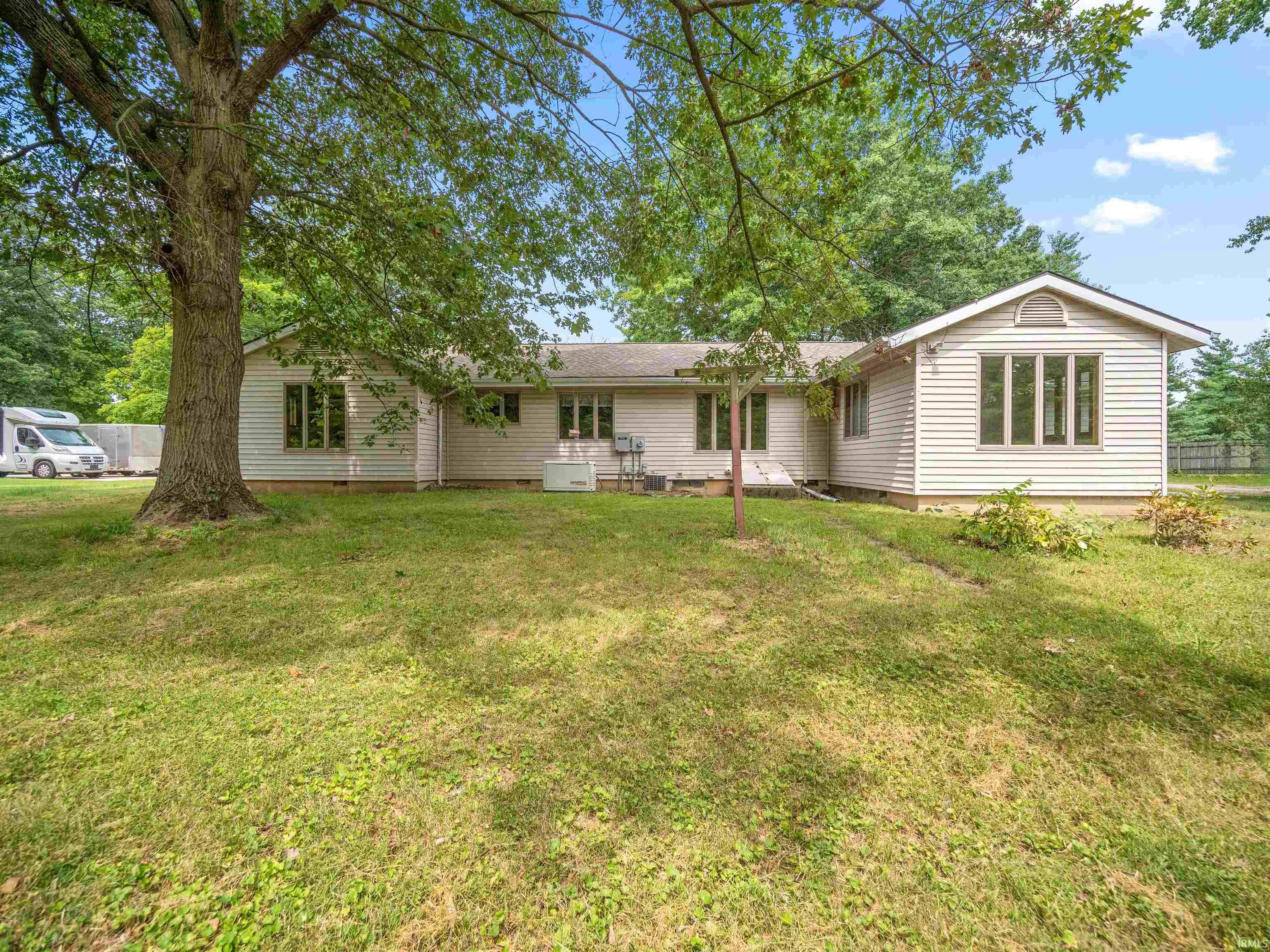 2217 Butler Road Fort Wayne, IN 46808 - Photo 2 of 31