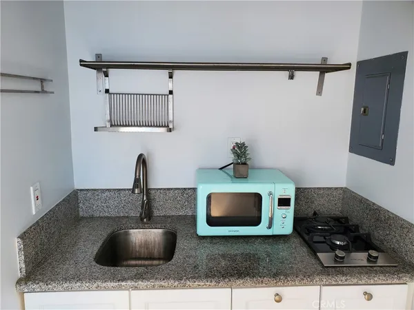 $2,000 | 11231 Pickford Street, Los Angeles, CA 90064