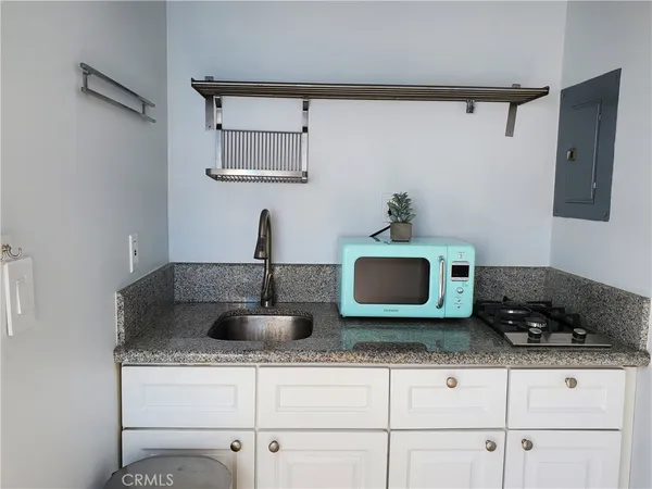 $2,000 | 11231 Pickford Street, Los Angeles, CA 90064