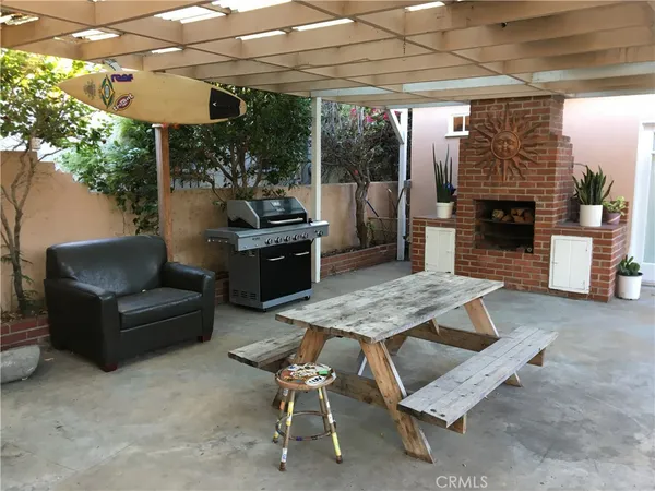 $2,000 | 11231 Pickford Street, Los Angeles, CA 90064