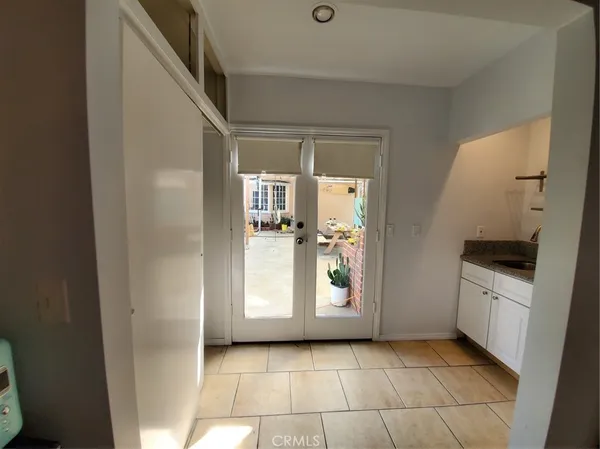 $2,000 | 11231 Pickford Street, Los Angeles, CA 90064